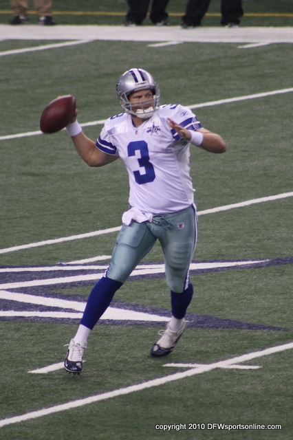 Dallas Cowboys QB Jon Kitna. Photo by George Walker.